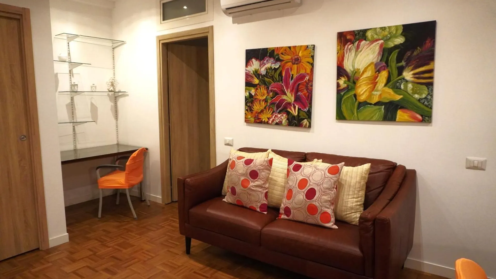 Casa Dei Fiori Colorful Apt Bari 0*,  Italy