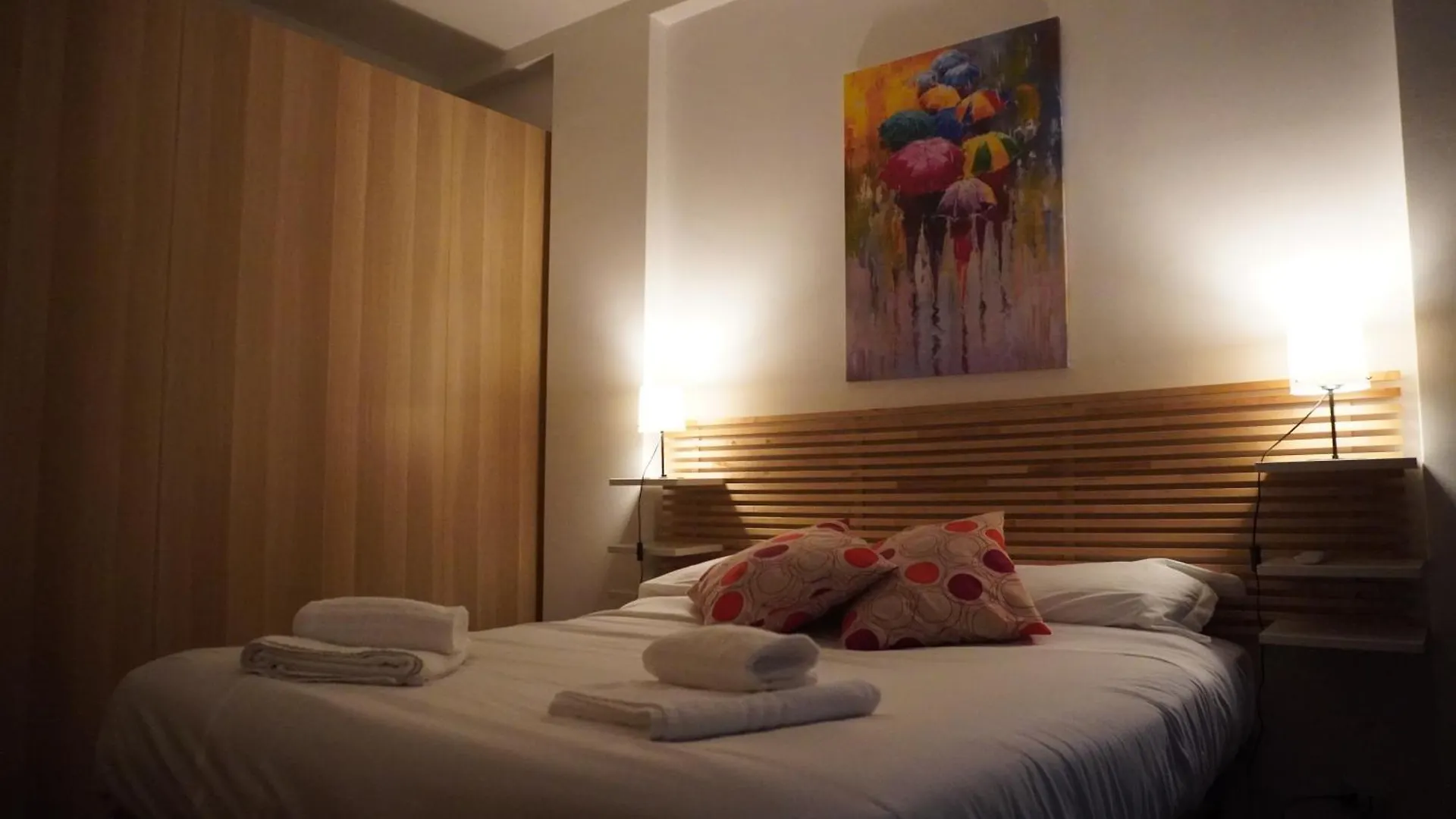 Apartment Casa Dei Fiori Colorful Apt Bari
